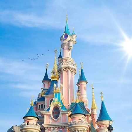 The Art Of Disney Chessy 외부 사진