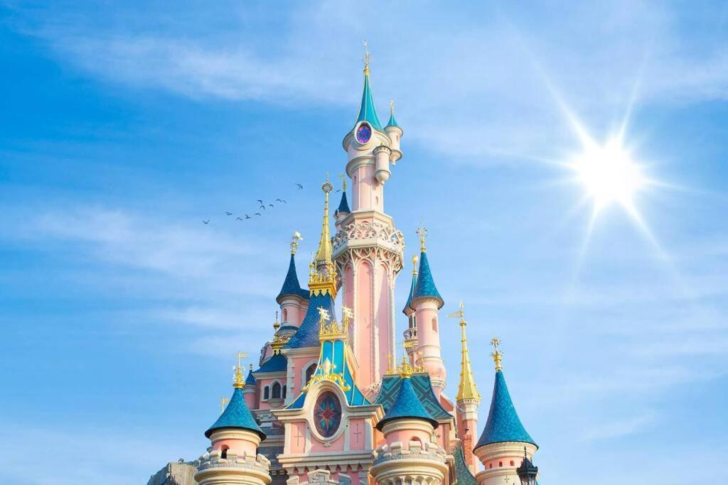 The Art Of Disney Chessy 외부 사진